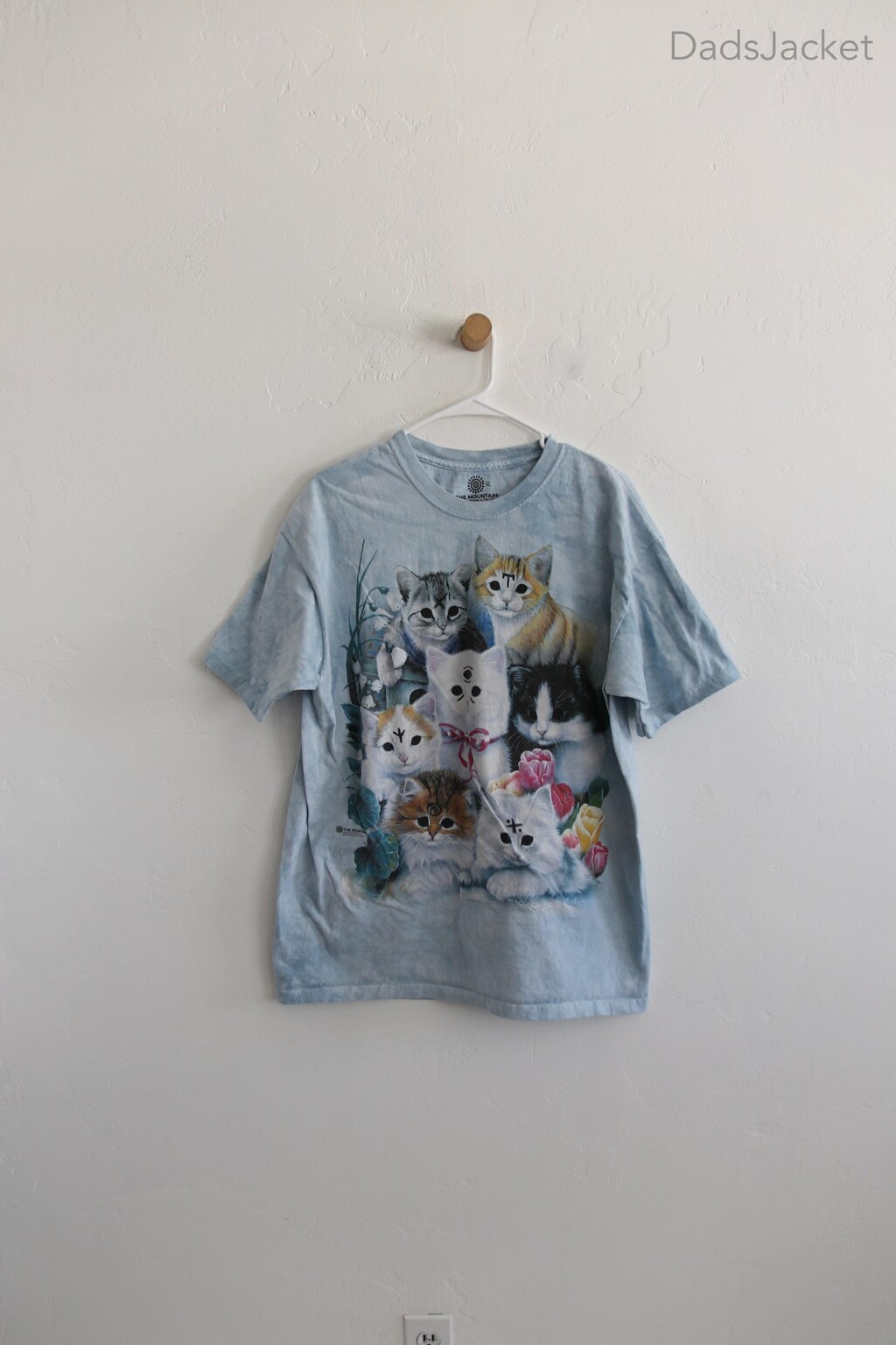 The Mountain T-Shirt Unisex King Kitten – Gatto Che Domina La Città, 100% Cotone