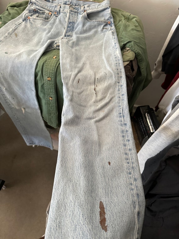 Levis 501 Light Wash Denim Button Fly Jeans 30 x … - image 8
