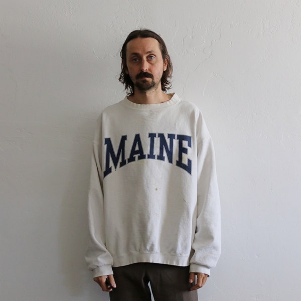 Maine Boxy Distressed 90s Sweatshirt Large