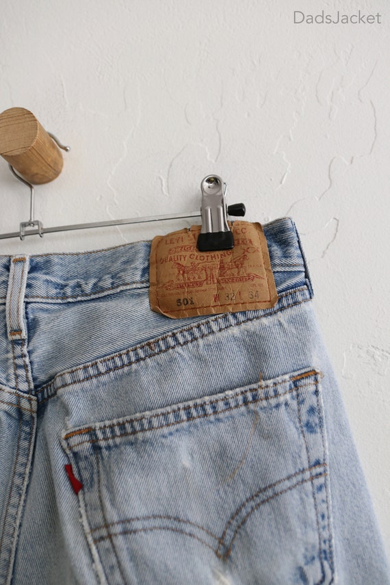 Levis 501 Light Wash Denim Button Fly Jeans 30 x … - image 5