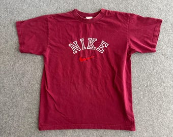 Nike Swoosh Embroidered Block Text Tee Y2k Maroon Medium