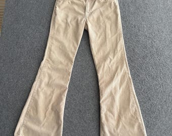 Levi's jaren 70 corduroy flared broek model 663 in beige, 76 x 79 cm
