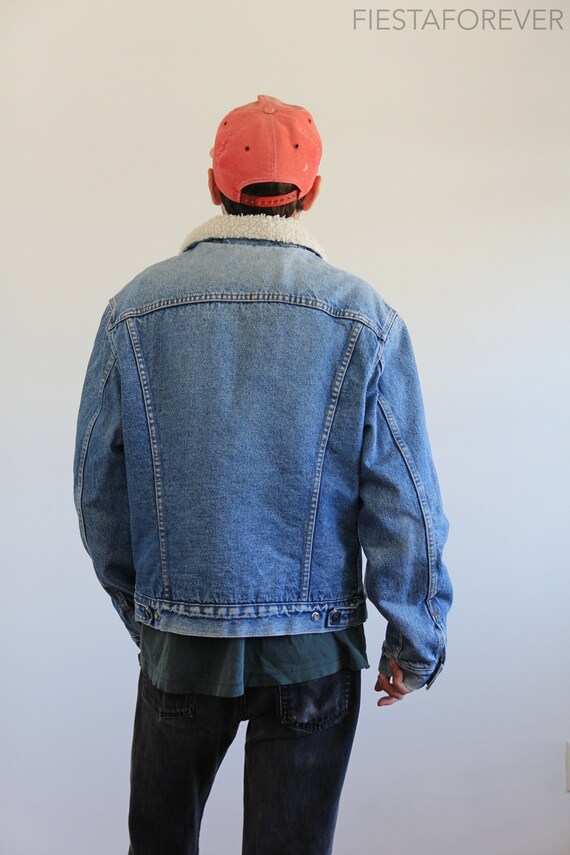 levis sherpa jacket light wash