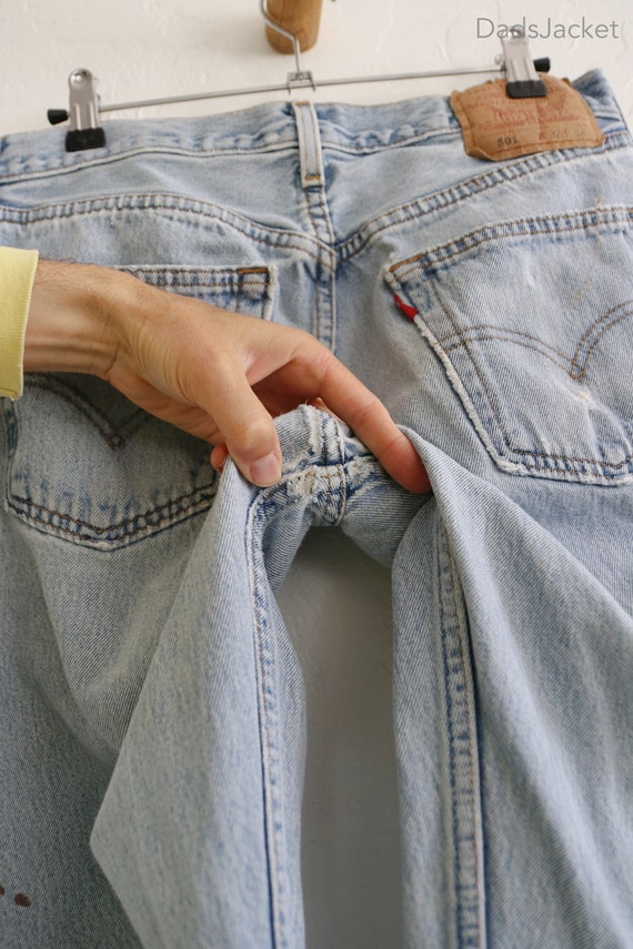 Levis 501 Light Wash Denim Button Fly Jeans 30 x … - image 7