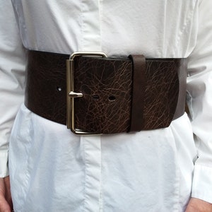 Women’s Wide Leather Fashion Belt