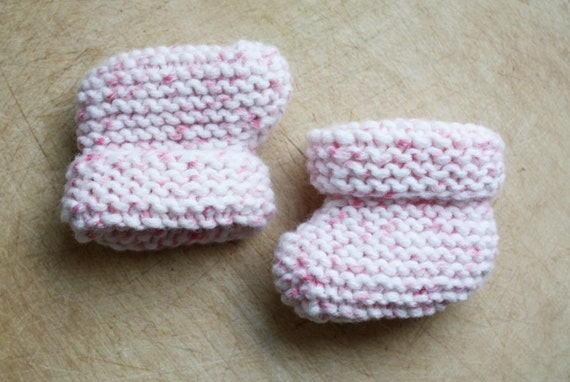 knitting socks for newborn