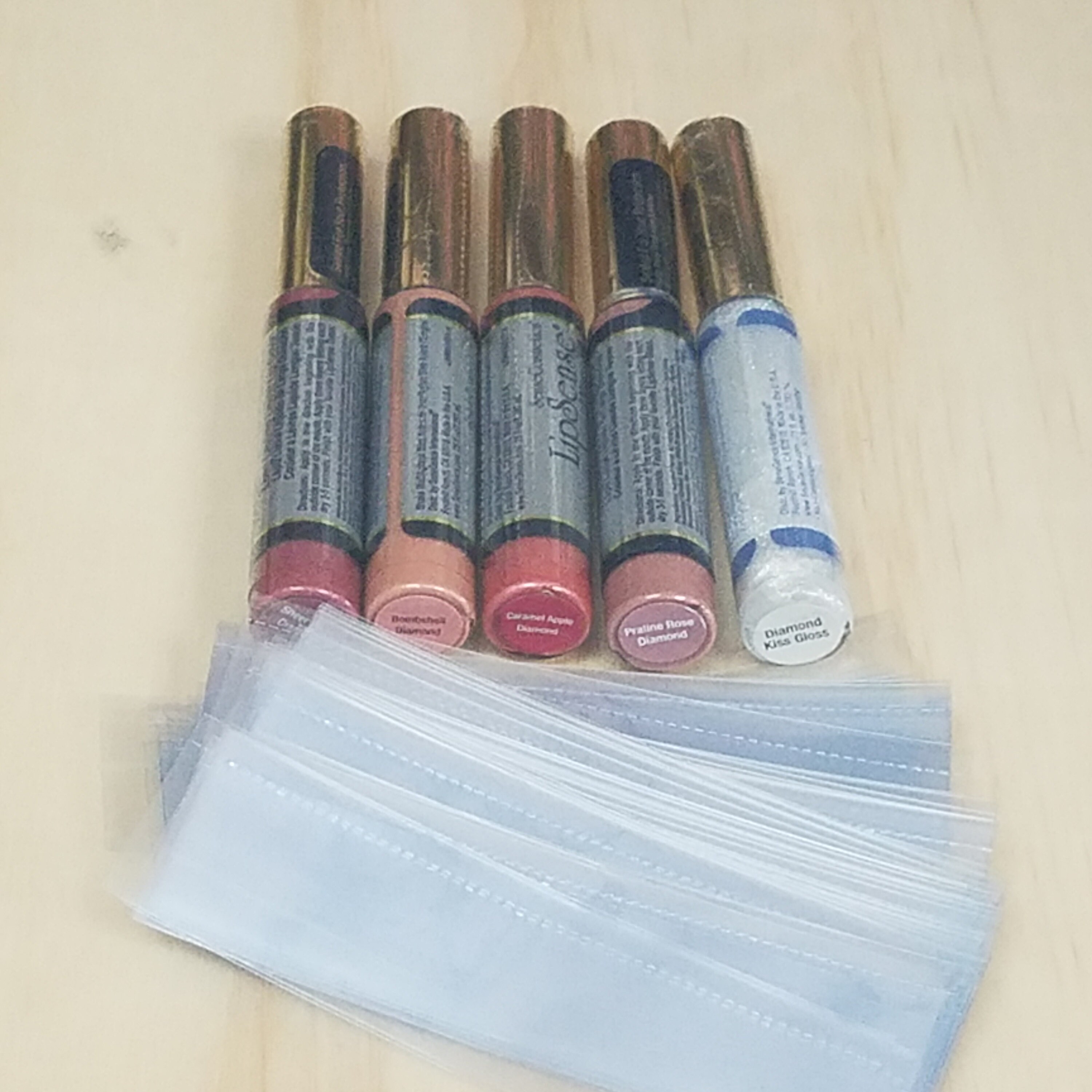 thumbnail image 2 of 250 Pack Lip Balm Shrink Bands - Fits Standard Chapstick Style Tubes 2 of 6