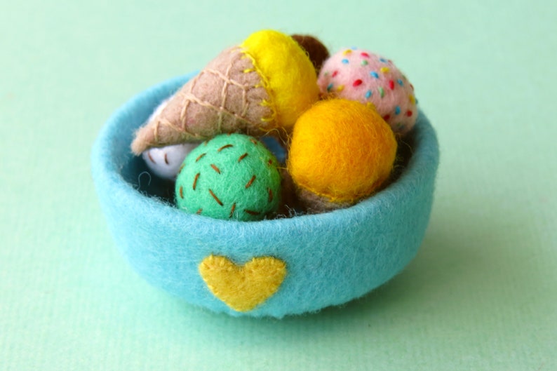 Miniature Wool Felt Ice-cream Cones, Ice Cream, fairy garden, felt food, dollhouse toy, dollhouse food image 8