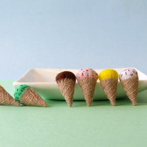 Miniature Wool Felt Ice-cream Cones, Ice Cream, fairy garden, felt food, dollhouse toy, dollhouse food image 3