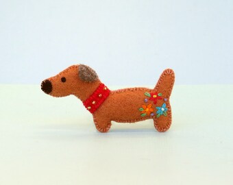 Felt Dachshund Brooch: Hand-Sewn Wool Dog with Floral Embroidery