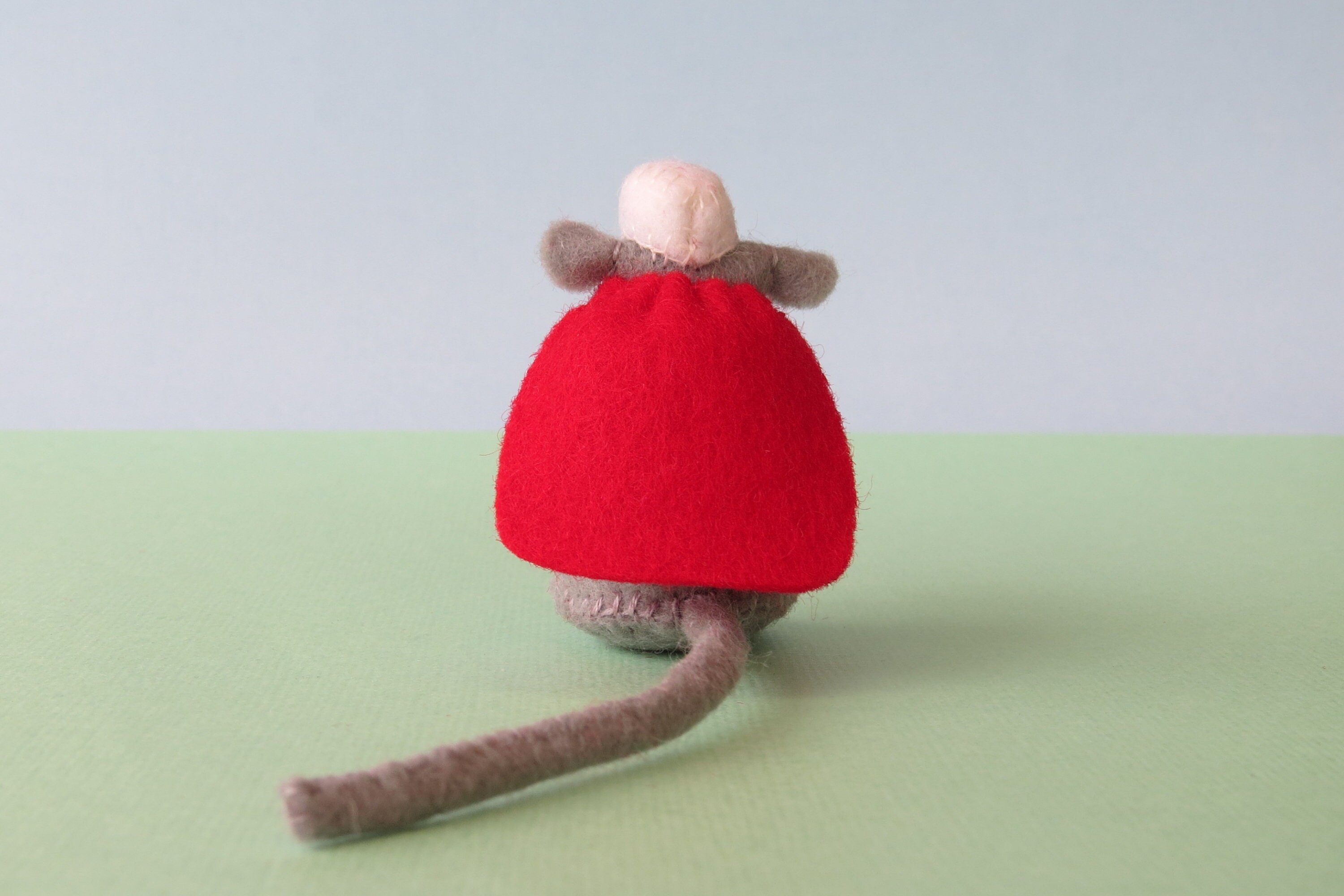 Felted Nurse Mouse Miniature - Tadpoles and Tiddlers