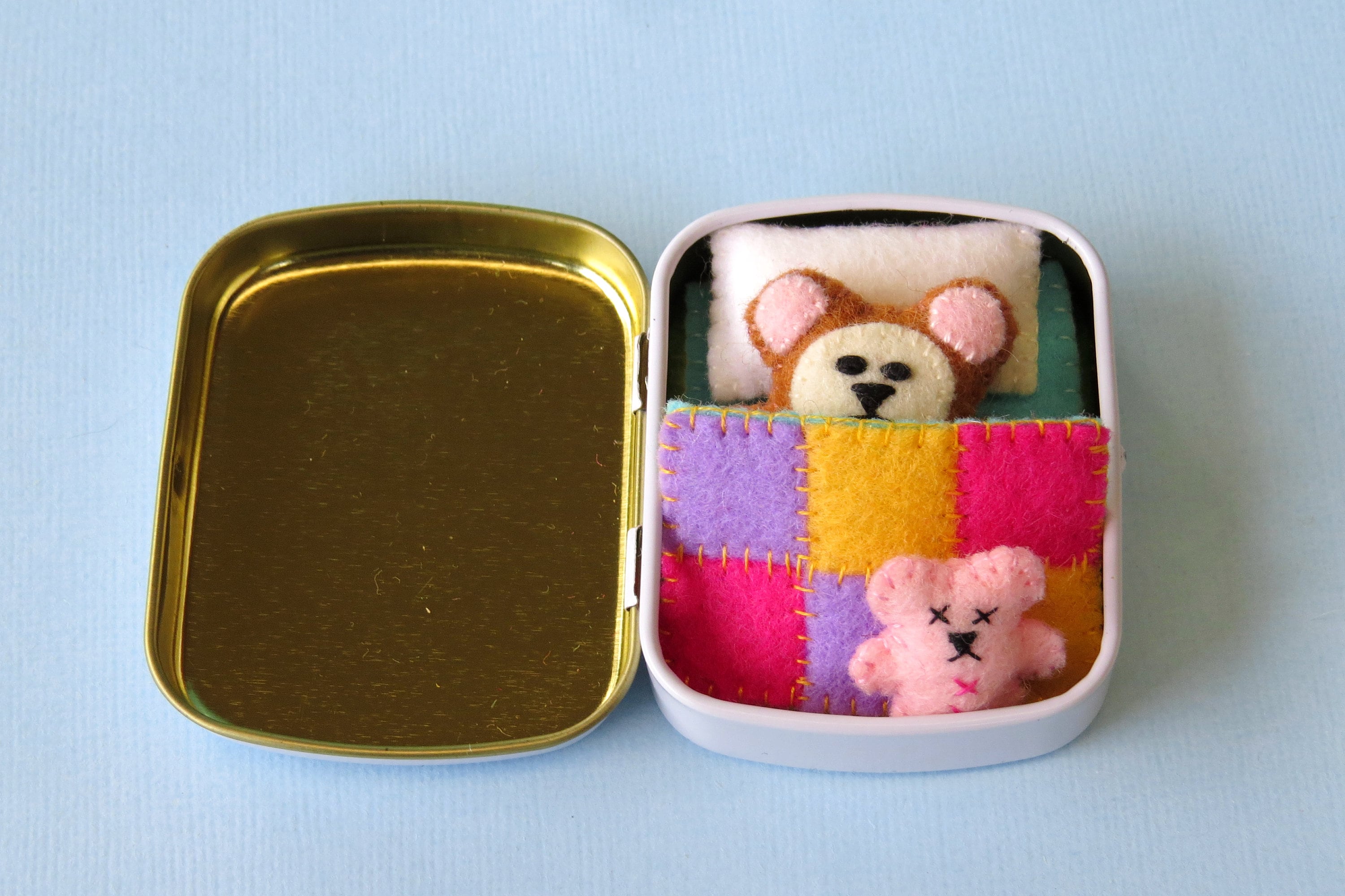 Miniature Felt Teddy Bear Keepsake: Tiny Animal Bed in Altoid Tin
