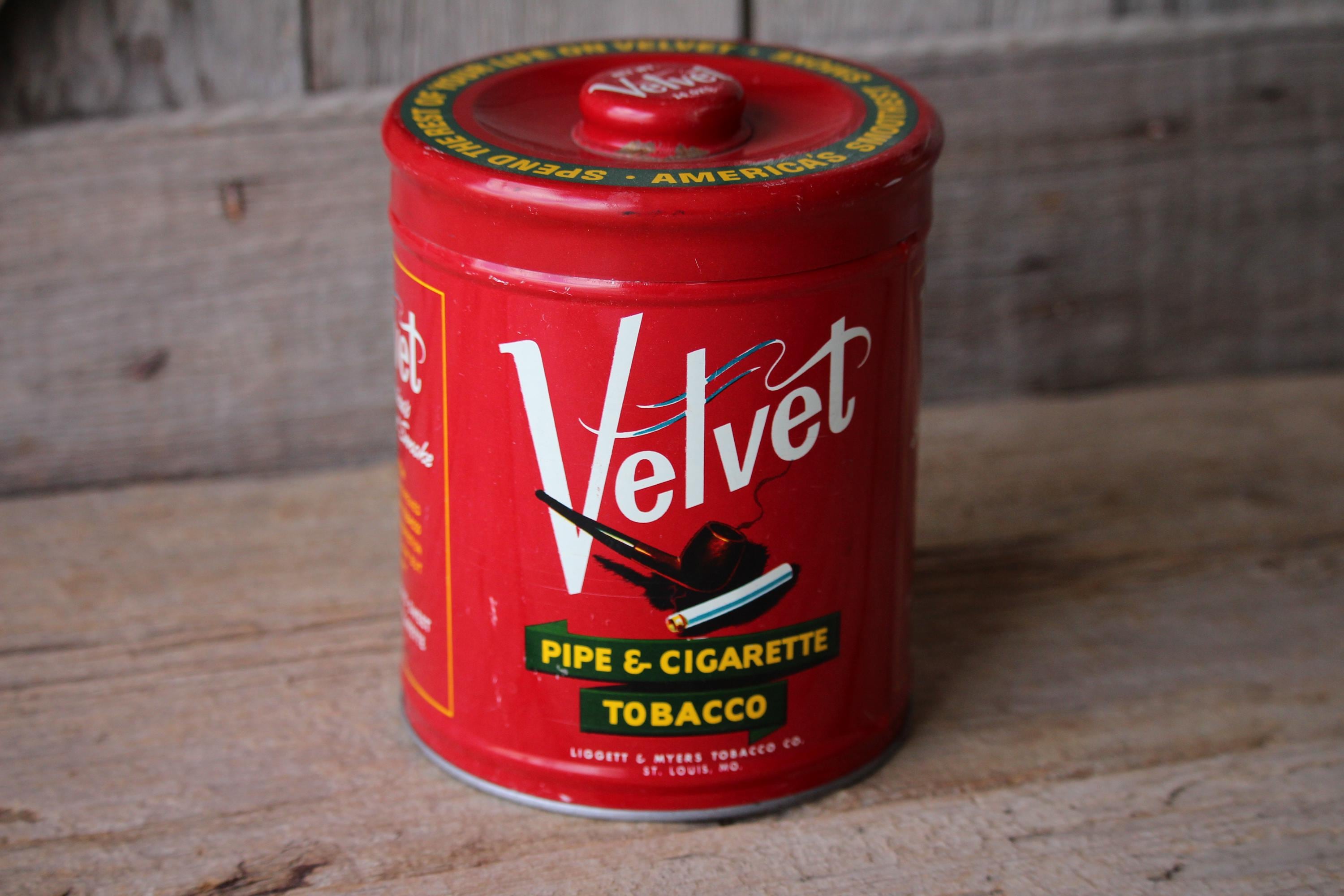 large tobacco tin Large Tobacco Tin