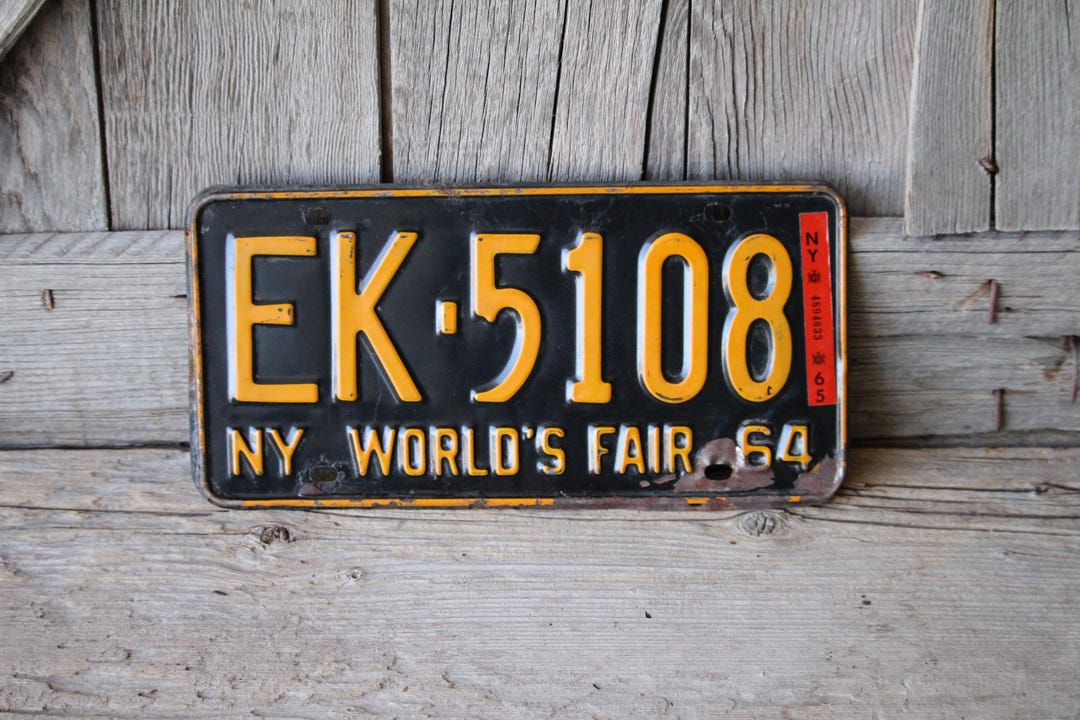 1964 New York World's Fair License Plate With 1965 Renewal Sticker ...