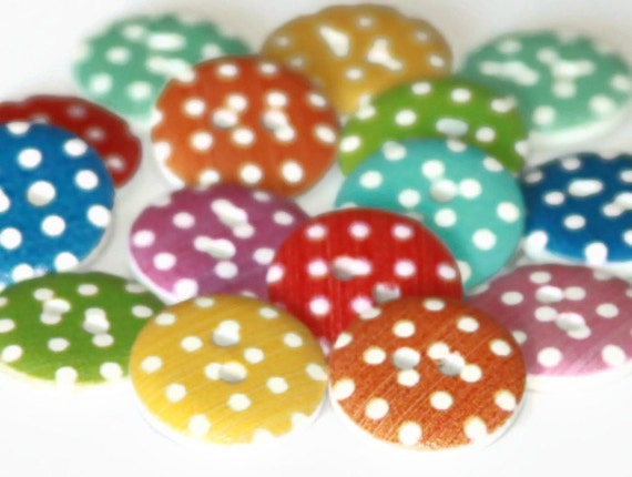 20 Mixed Wooden Round Gingham /& Spotty BUTTONS 15mm Sewing Crafts