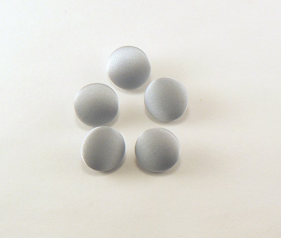 Set 8 Velvet Fabric Covered Buttons White ENGLAND Metal silver size 25mm.
