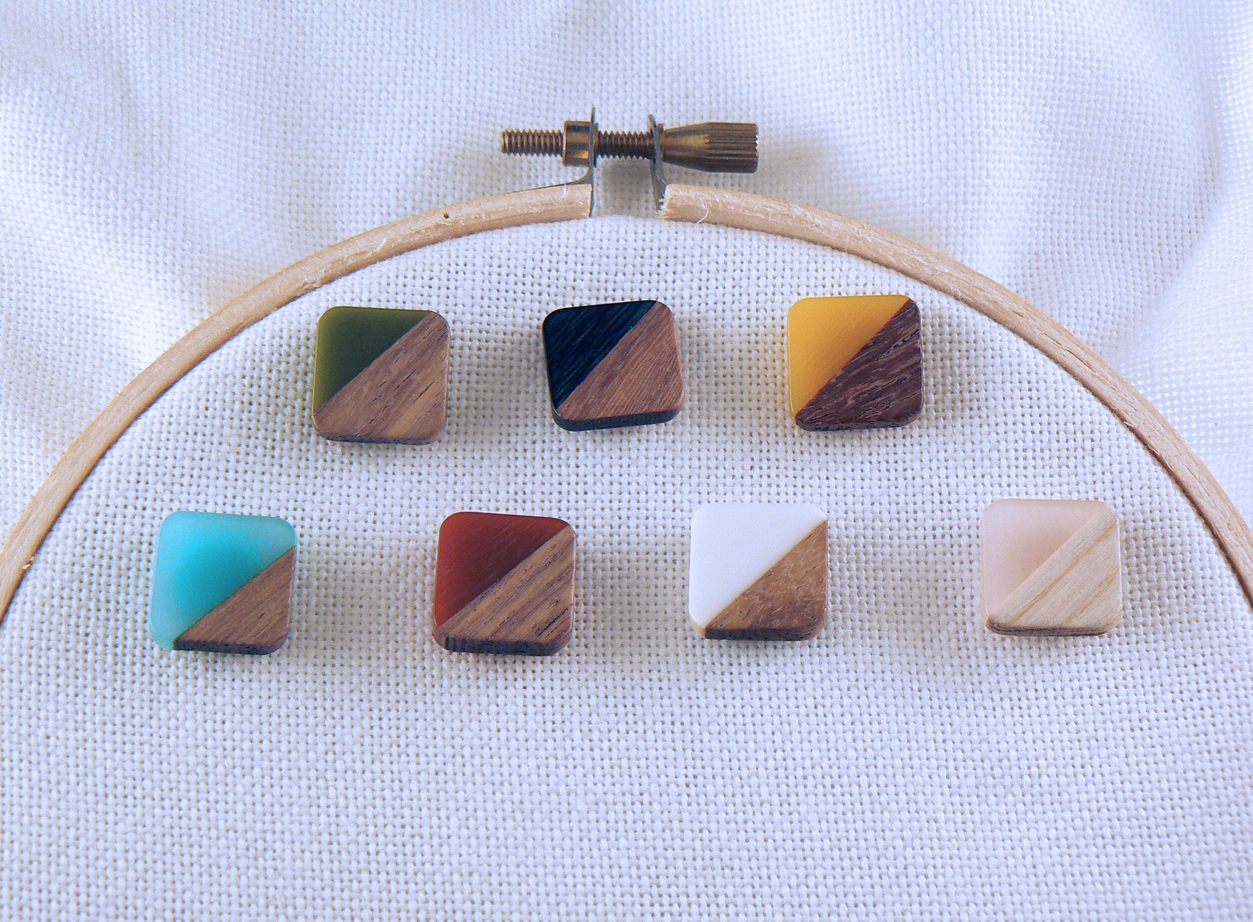 Small Round Wood and Resin Needle Minders, Mini Needle Minder for