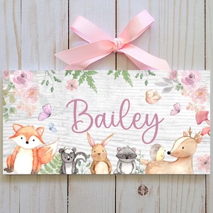 Animales del bosque personalizados y signo de nombre floral / signo de nombre de la guardería / signo de la puerta del dormitorio del niño / signo de la puerta del vivero de los bosques del bosque