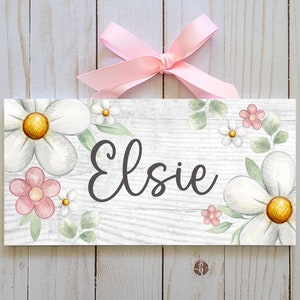 Personalized Daisy Name Sign | Floral Child&#39;s Door Sign