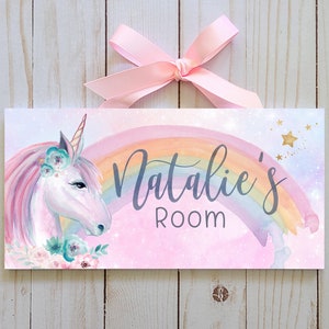 Prénom personnalisé licorne et arc-en-ciel | Plaque de porte aquarelle licorne pour chambre d'enfant | Plaque nominative pour enfant