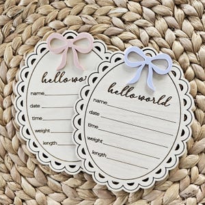 Bonjour le monde faire-part de naissance | Nom du bébé nouveau-né | plaque de faire-part de naissance | Panneau « Arrivée de bébé » à l'hôpital sur le thème d'un nœud
