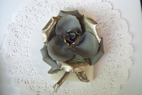 Rose brooch - flower brooch - vintage rose brooch… - image 8