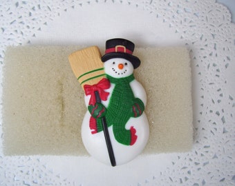 Snowman pin - Snowman brooch - vintage Hallmark snowman pin - vintage Christmas jewelry - snowman jewelry