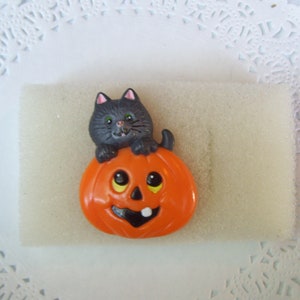 Halloween pin - Halloween jewelry - Jack-o-lantern pin - Russ Halloween pin - Halloween cat pin - Halloween jewelry