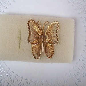 Butterfly brooch - butterfly pin - butterfly jewelry - wire butterfly brooch - vintage brooch - vintage jewelry