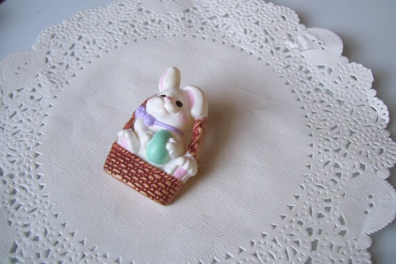 Easter bunny pin - Easter rabbit pin - Hallmark E… - image 4