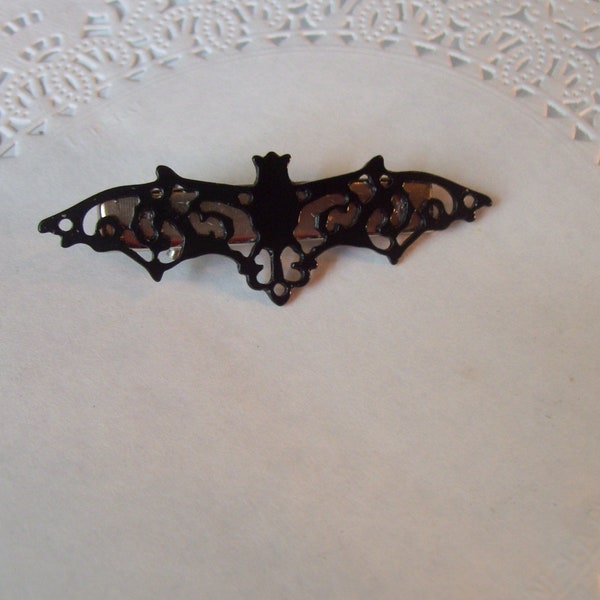 Bat hair clip - black bat hair clip - bat jewelry - Halloween hair clip - Halloween hair accessories - bat hair pin