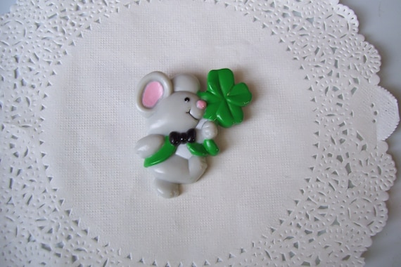 St Patrick pin - St Patrick mouse pin - Shamrock … - image 1