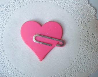 Heart Magnet - Valentine's Magnet - Valentine's Day - Valentine - vintage Hallmark pin - Valentine's decor - Valentine Heart - office magnet