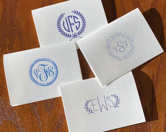 Monogrammed Laurel Wreath Stationery Set of Folded Note Cards, Correspondence Cards or Note Pad