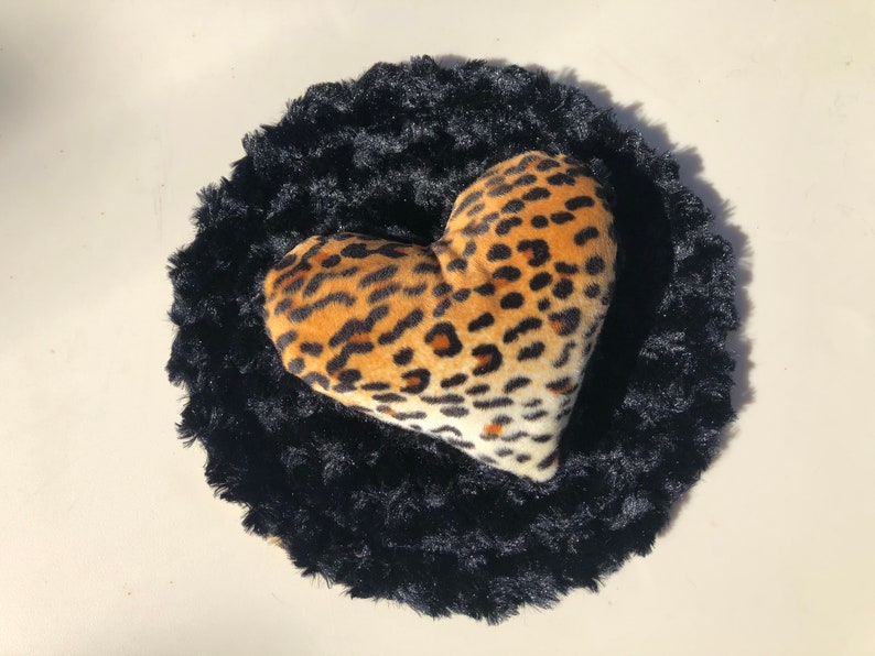 CHEETAH CHIC: Cheetah print Velboa and Cream Rosette Minky Dog Bed image 10