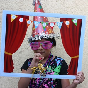 Carnival / Circus Birthday Party Theme Photo Booth Prop Decoration Downloadable Printable 16x20 image 3