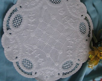 10 pc VTG 10" Inch Off White Ivory Princess Wedding Paper Lace Doilies Fancy Made in USA