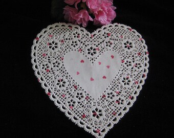 VTG 6" inch HEART Pink Red PRINT Lace Paper Doilies 5 Pcs Cards Victorian Valentine Love Decorations