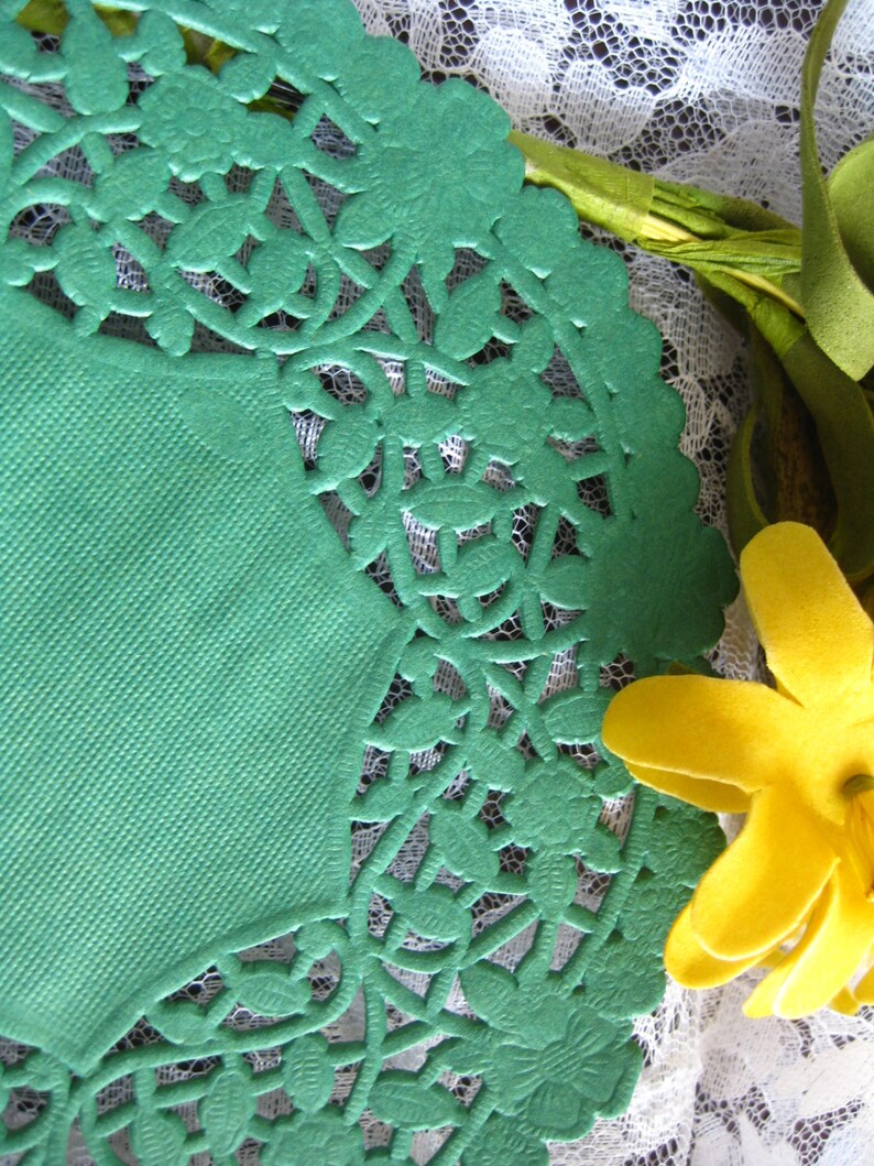 6 Inch Round Green PAPER LACE Doilies Craft Cards Etsy