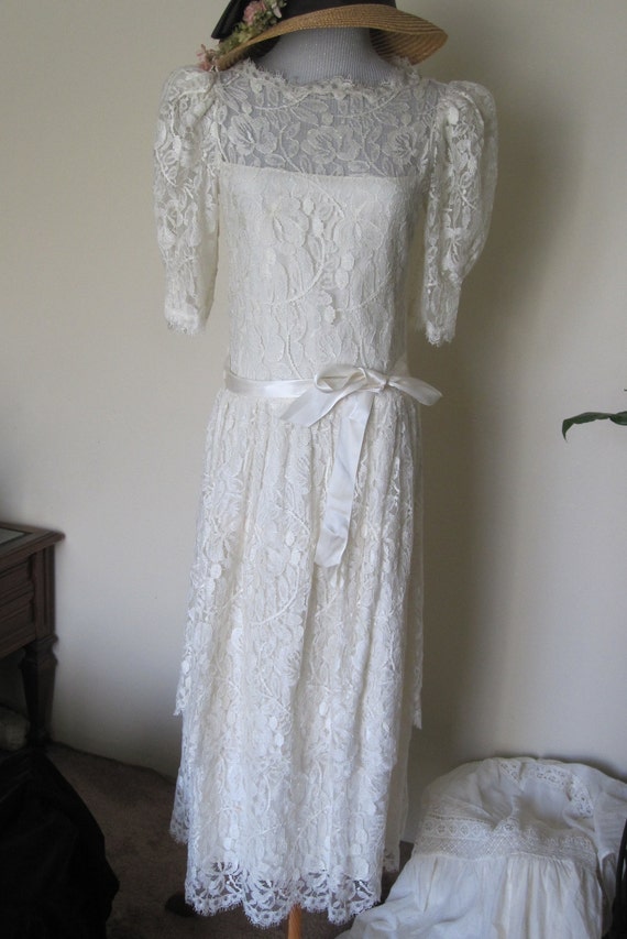 Vtg 80's does Victorian Ivory Off White Floral Lac