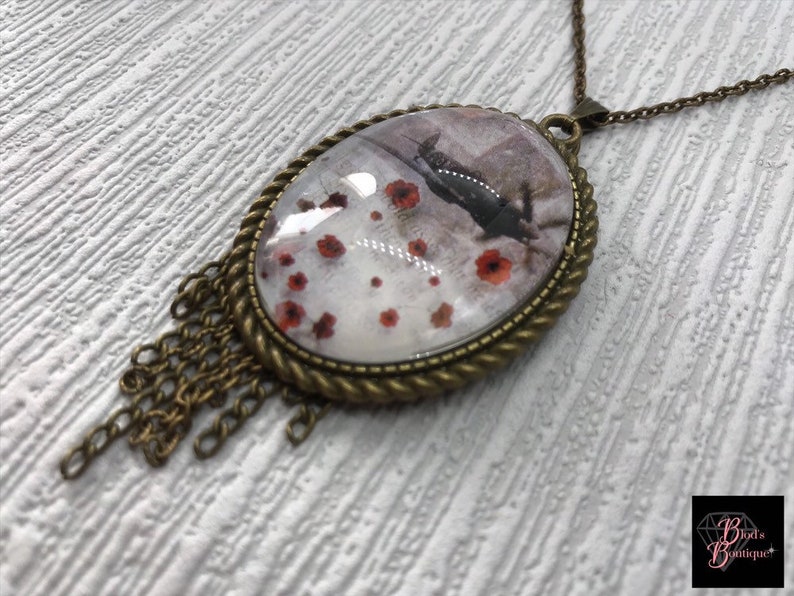 Beaded Jewelry Poppy Jewelry Glass Picture Necklace Red Flower Necklace Poppy Cameo Necklace Black or Bronze Floral Necklace