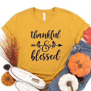Dankbares und gesegnetes Herbst-T-Shirt, Dankbar-T-Shirt für Frauen, süßes dankbares dankbares gesegnetes Oberteil, Thanksgiving-Shirt, dankbares und gesegnetes Mama-T-Shirt