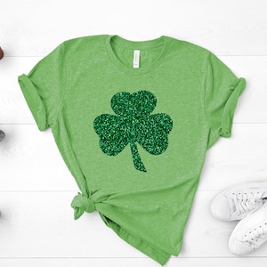 St. Patricks Day Shirt,Womens Irish Shirt,Glitter Shamrock Tee,St Patty's Day T-Shirt,St. Pattys Day Shirt,St Patricks Day Adults,Irish