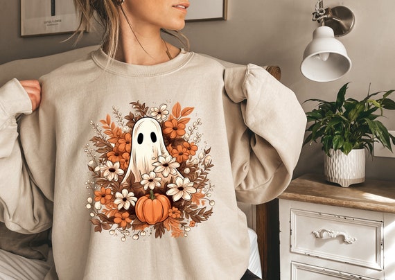 Floral Ghost Sweatshirt, Floral Ghost Shirt, Halloween Ghost Sweatshirt, Flower Halloween Shirt, Vintage Retro Sweatshirt, Fall Sweater