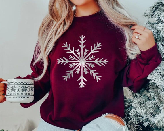 Snowflake Sweatshirt, Christmas Sweatshirt, Women Holiday Shirt, Snow Flake Design Sweater, Snow Sweatshirt, Christmas Gift Shirt, Winter