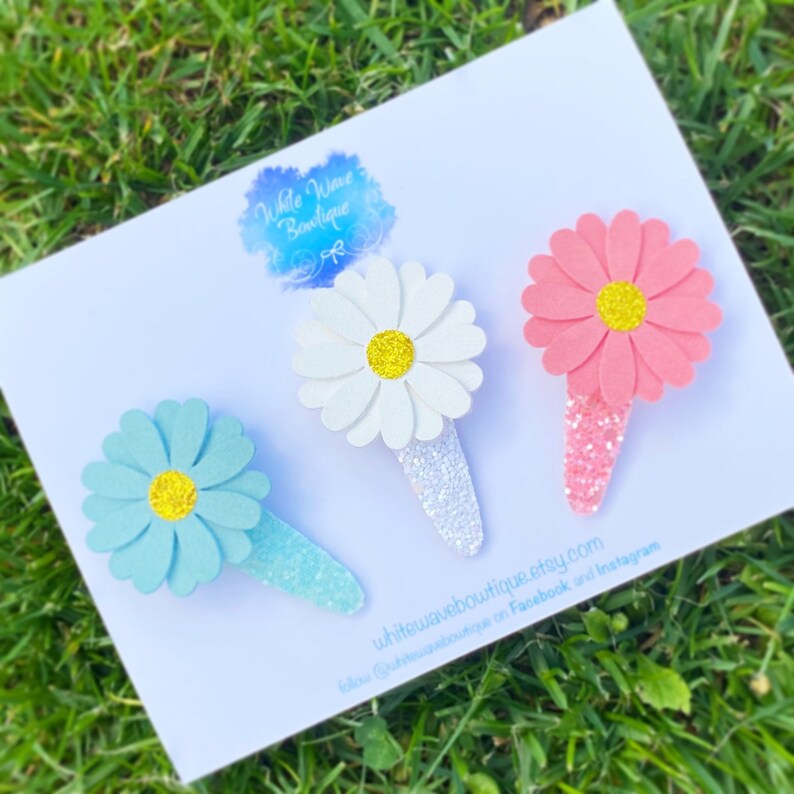glitter snap clip Suede clip Flower hair slide daisies clip Daisy hair clip Glitter daisy clips glitter bow daisys glitter clic clac