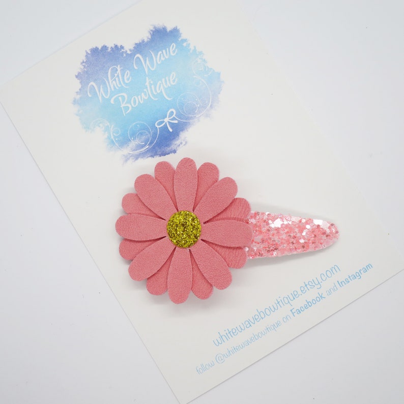 glitter bow Suede clip glitter snap clip Daisy hair clip daisies clip daisys glitter clic clac Glitter daisy clips Flower hair slide