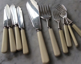 Artdeco Vintage silver plated fish servers faux bone handles /& sterling silver collars