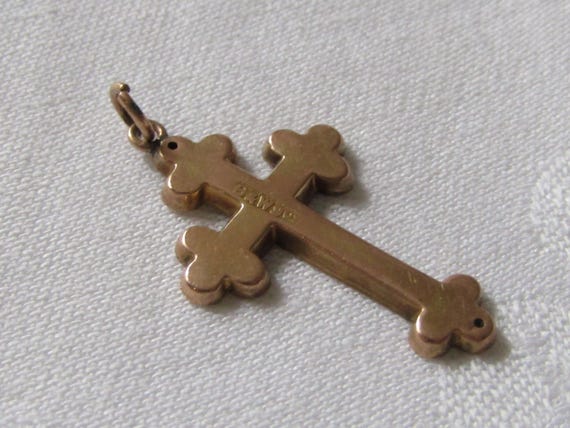 Cross - 9CT Gold Engraved Daisy Victorian Cross (A9… - Gem