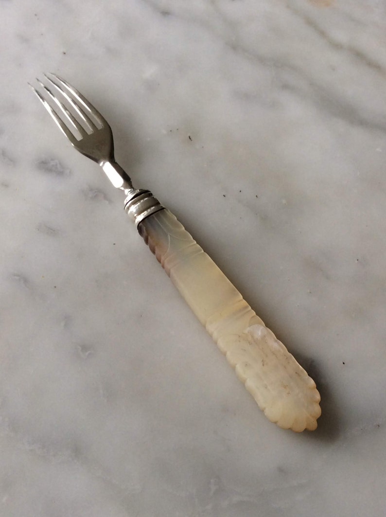 Fork English Sterling Silver Victorian with Real Mother of Pearl 103890E